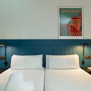 https://som-nit-port-vell.catalonia-hotels.com